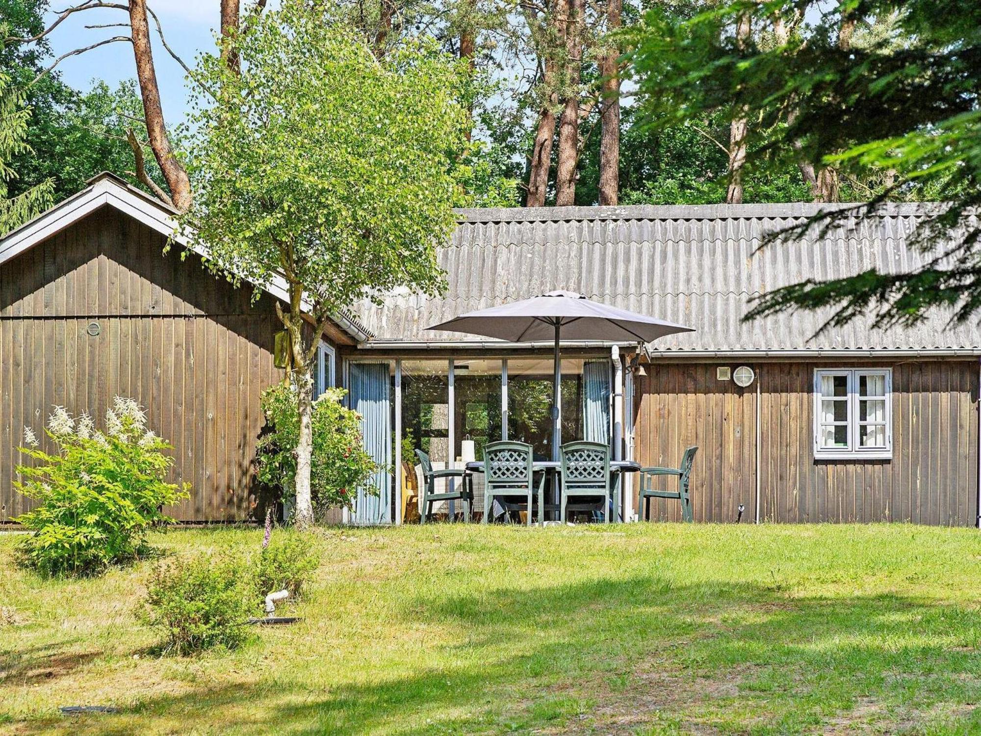 7 Person Holiday Home In Kolind מראה חיצוני תמונה